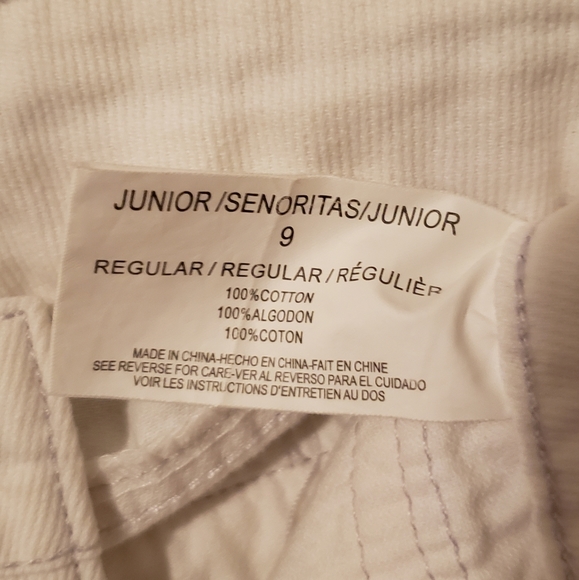 Shorts - Picture 4 of 5